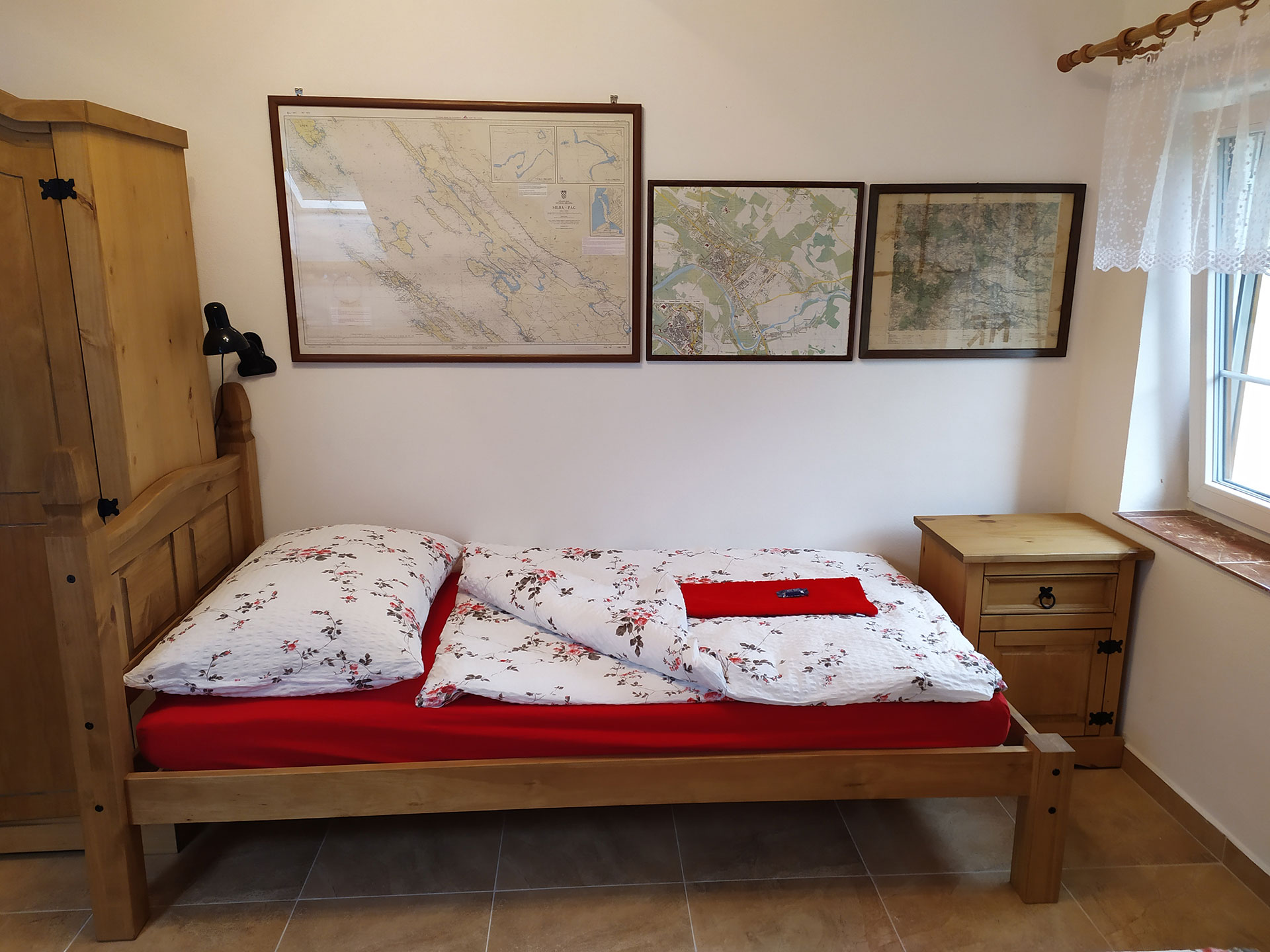 Čtyřlůžkový pokoj - samostatná postel