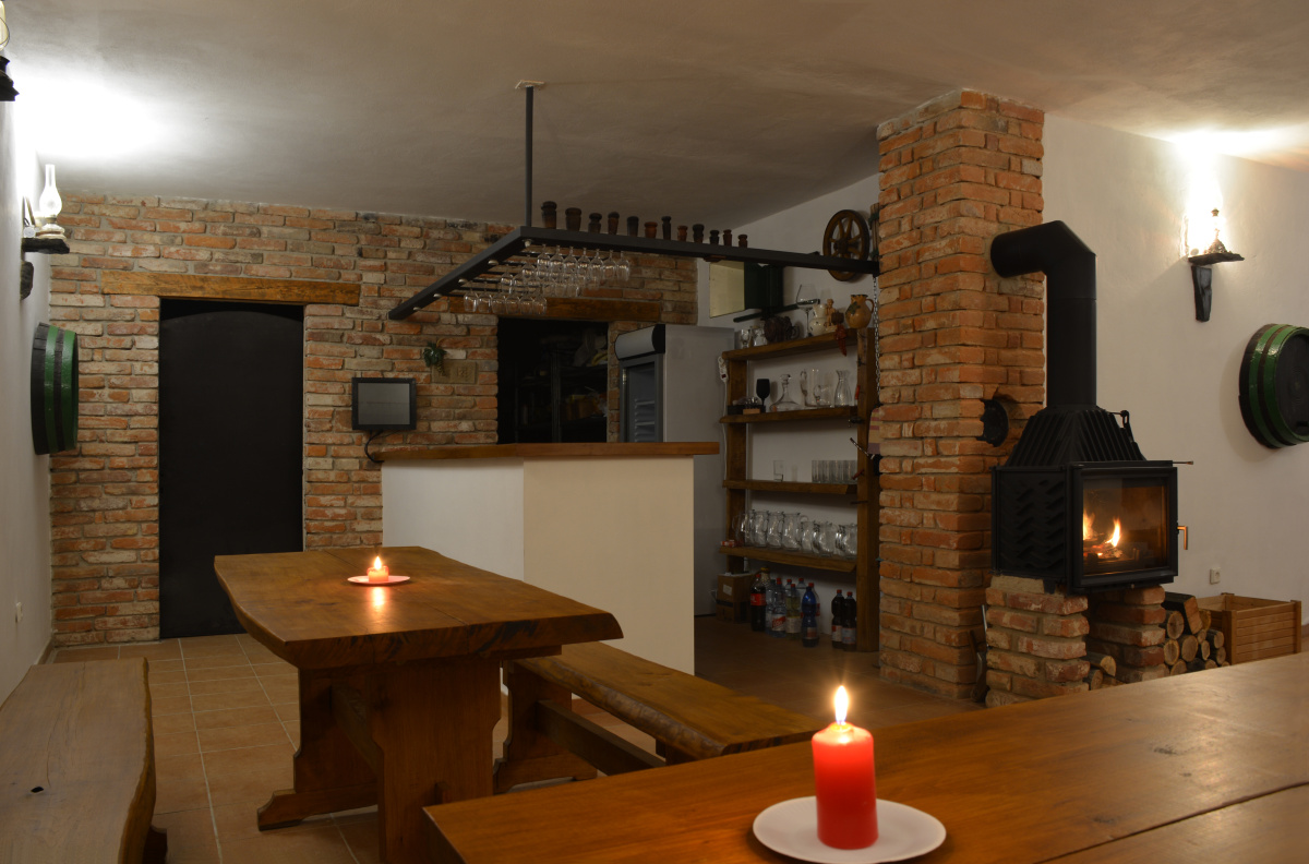 Vinárna bar